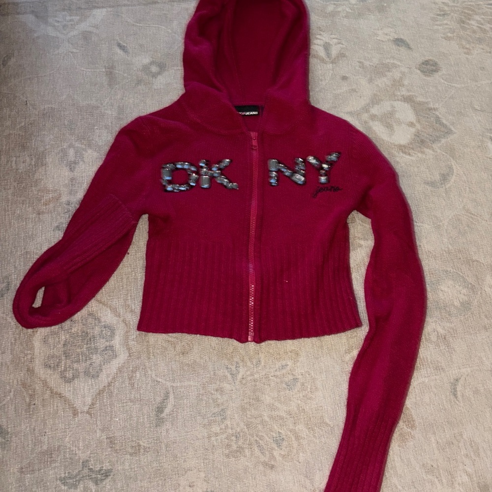 DK why Donna Karen zip up cropped raspberry hoodie